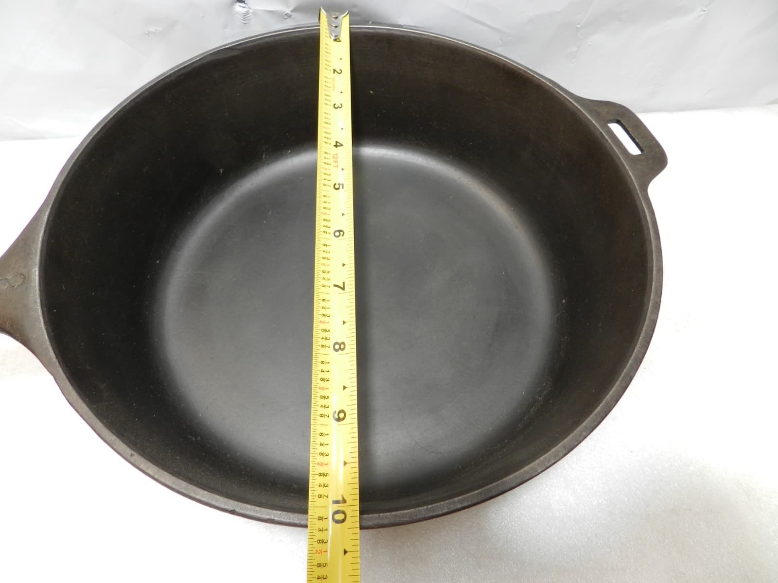 Vintage Wagner Ware 10 1/2” Cast Iron Chicken Fryer #8 Skillet Pan (I29JK) - Thumbnail 10