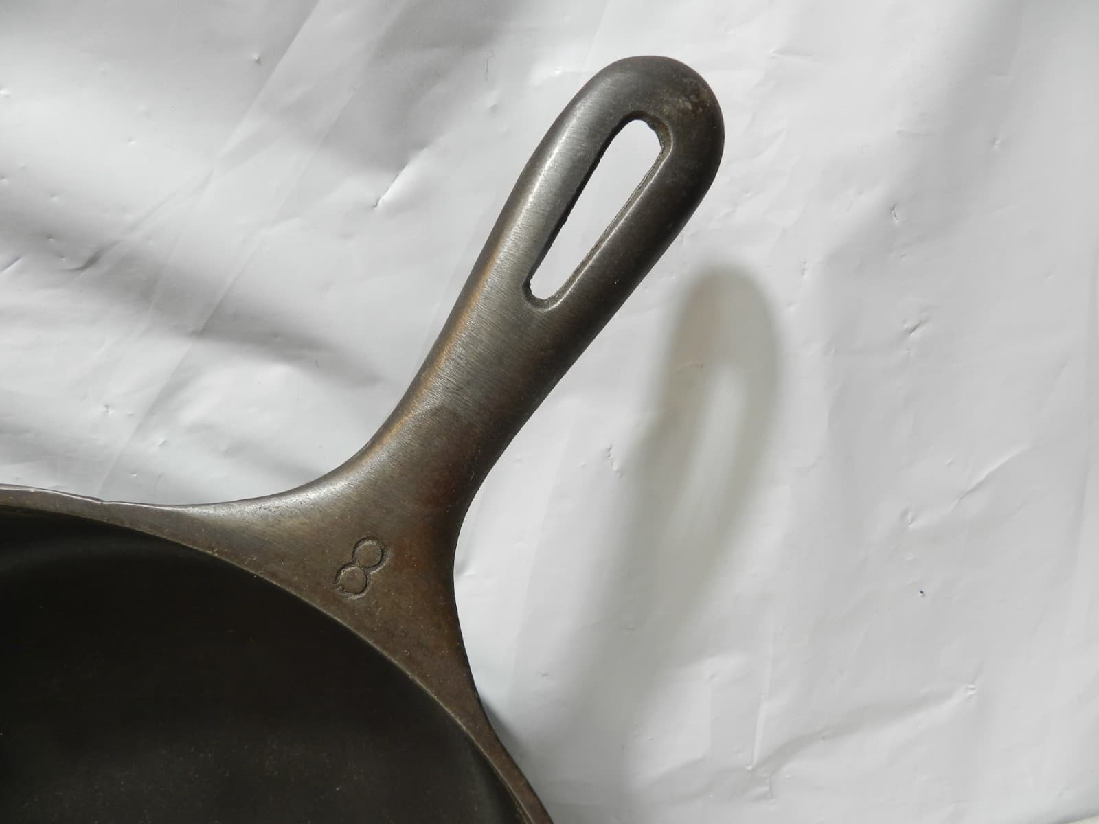 Vintage Wagner Ware 10 1/2” Cast Iron Chicken Fryer #8 Skillet Pan (I29JK) - Thumbnail 2