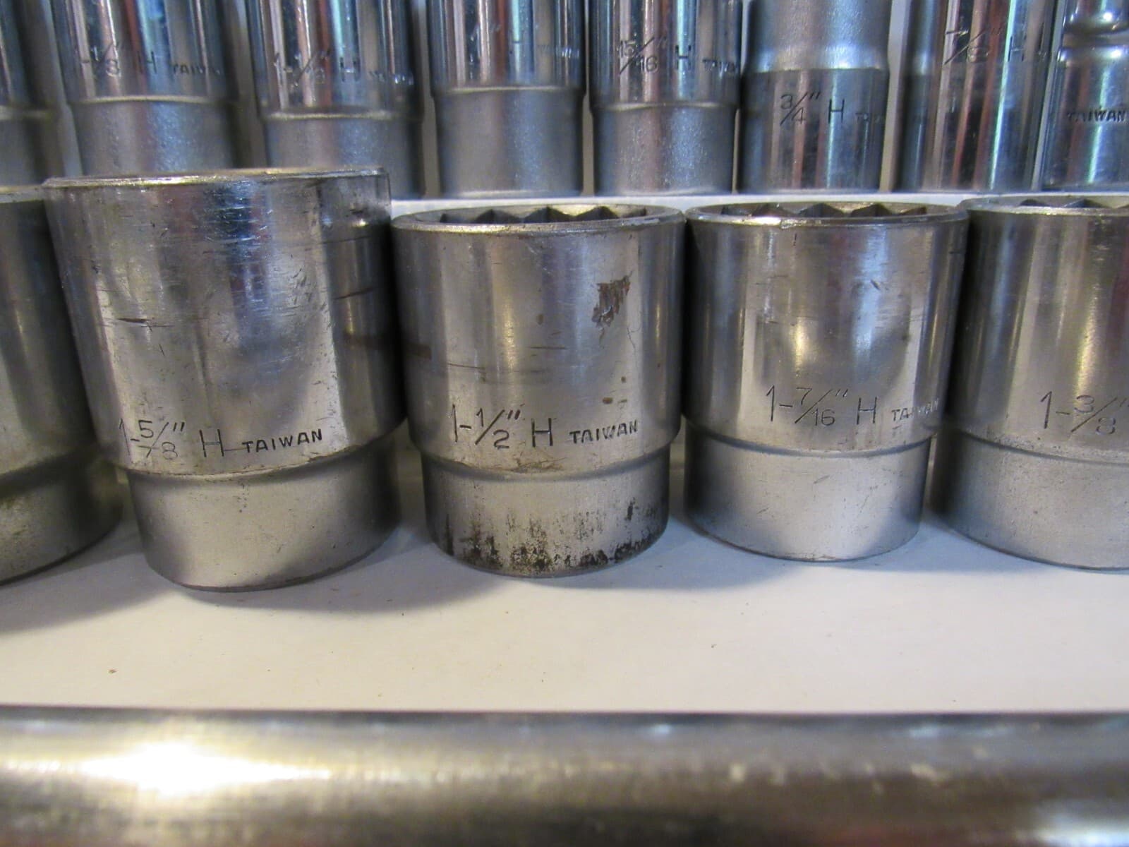 19 pc Heavy Duty SOCKET SET 2" - 3/4" Sockets /2 extenders/1 Break Bar (H67KD - Thumbnail 9