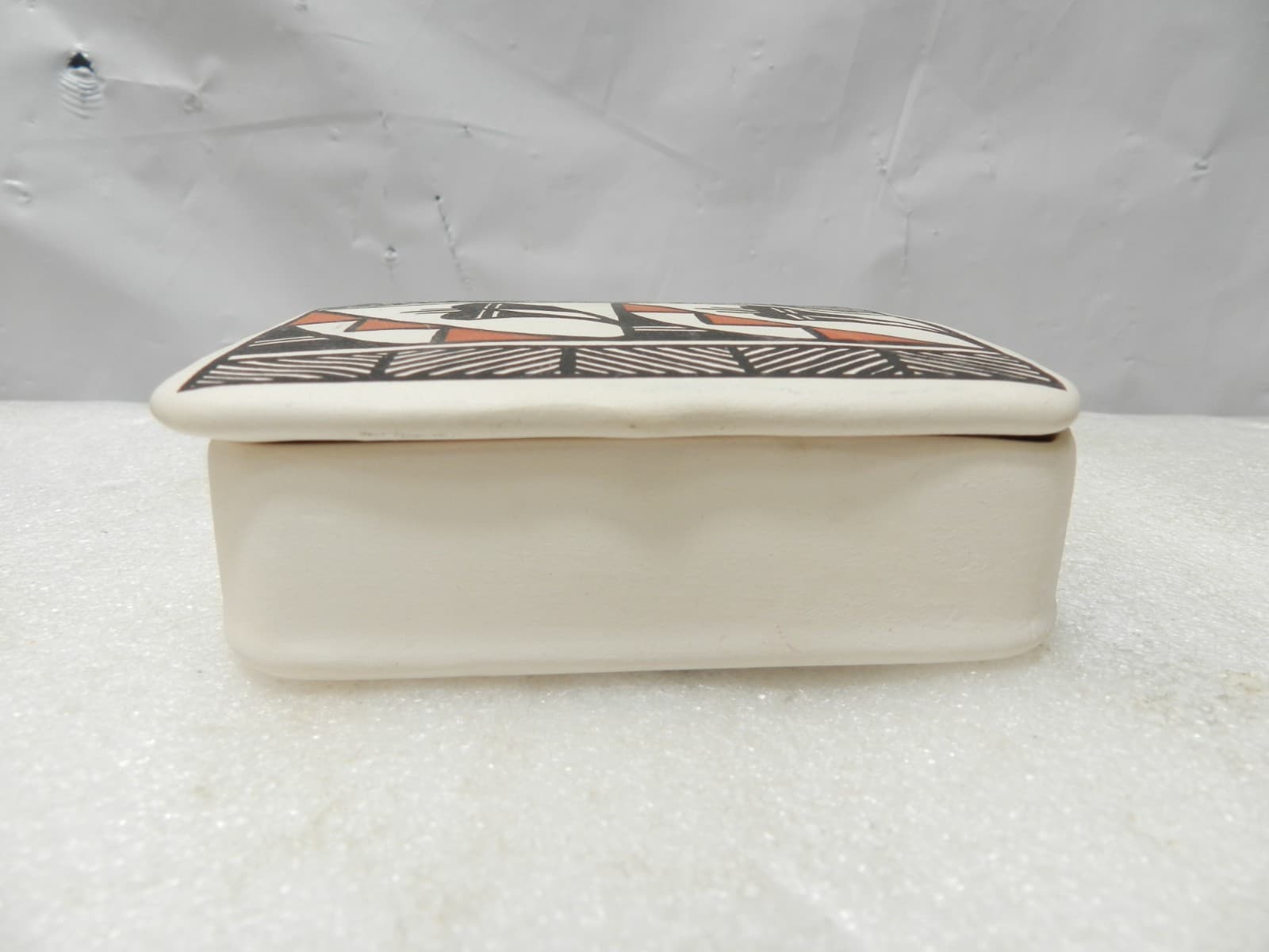 Vintage Acoma Pueblo Trinket Box Pottery w/ Lid Handmade New Mexico (I26JK) - Thumbnail 2