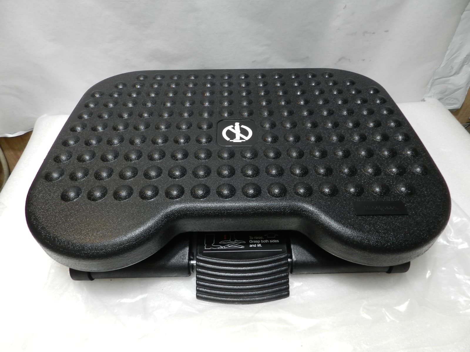 Mind Reader FTREST-BLK Adjustable Foot Rest - Black E10K - Thumbnail 8