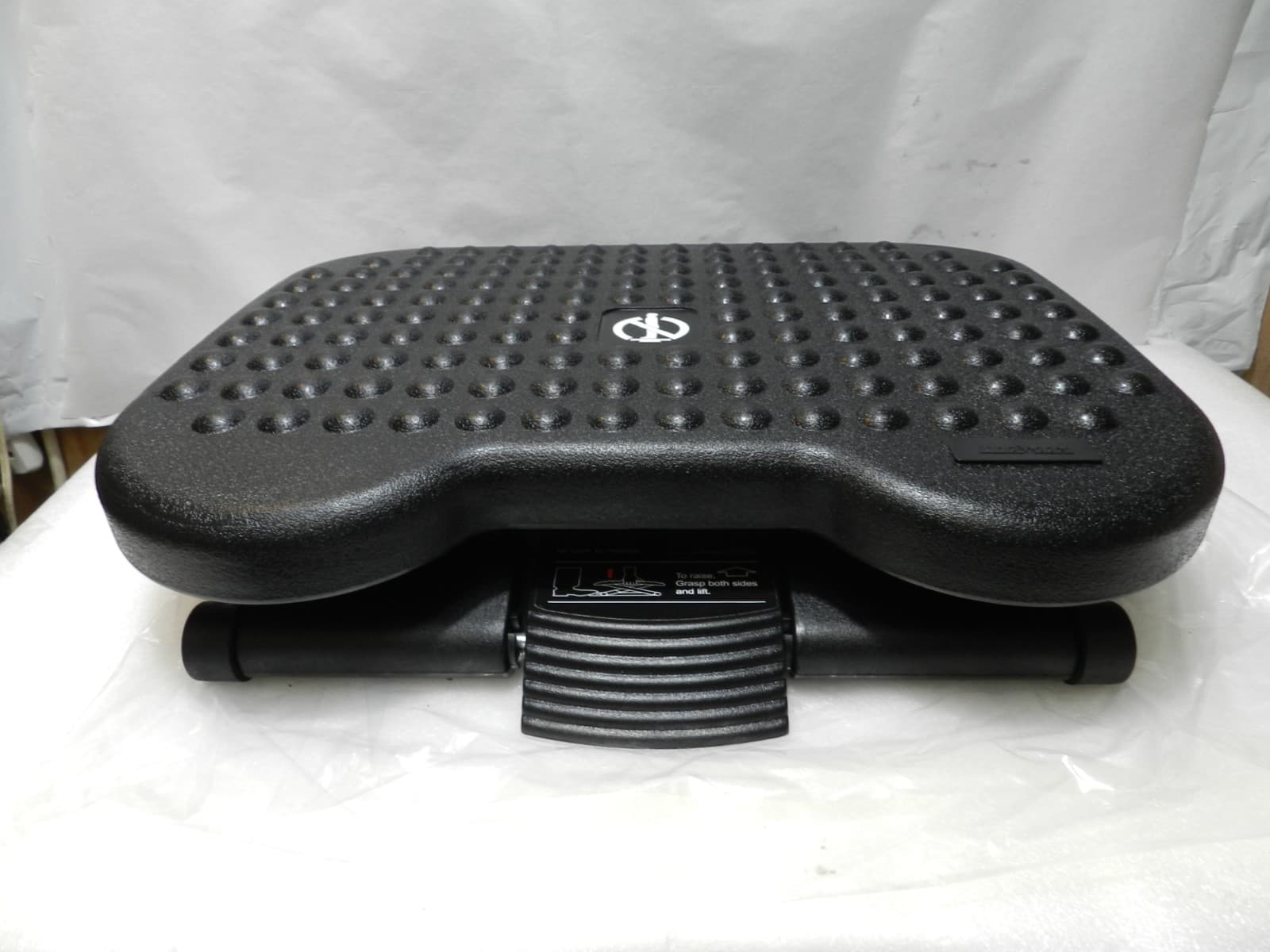 Mind Reader FTREST-BLK Adjustable Foot Rest - Black E10K - Thumbnail 9