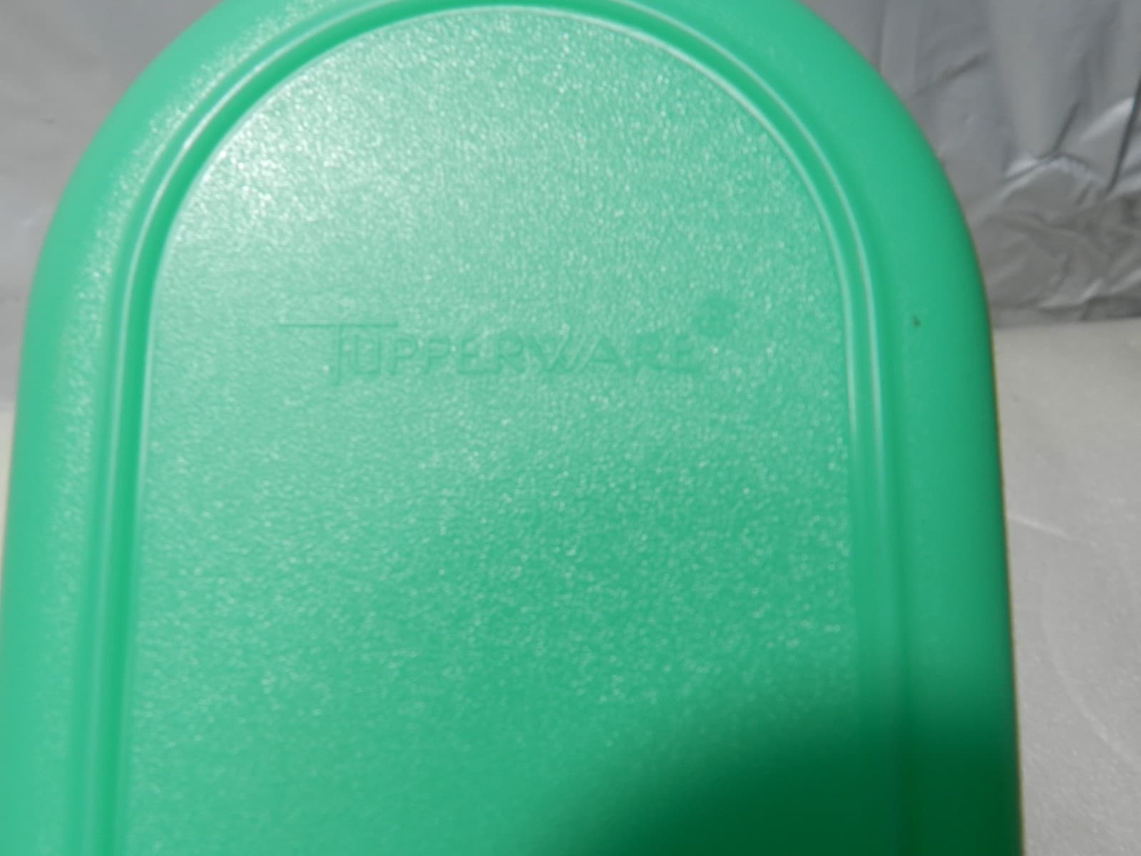 Tupperware 3 Piece Jadeite Handy Cheese Grater Lid 1375-12, 1374-9 & 1375-10 C2J - Thumbnail 3