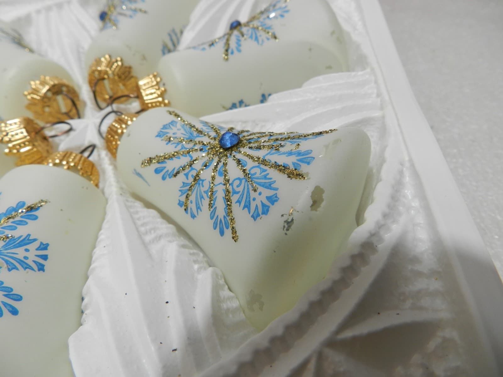17 Vintage Germany Blue/Gold/Silver Sparkle Glass Bells & Globes Ornaments (C6J - Thumbnail 6