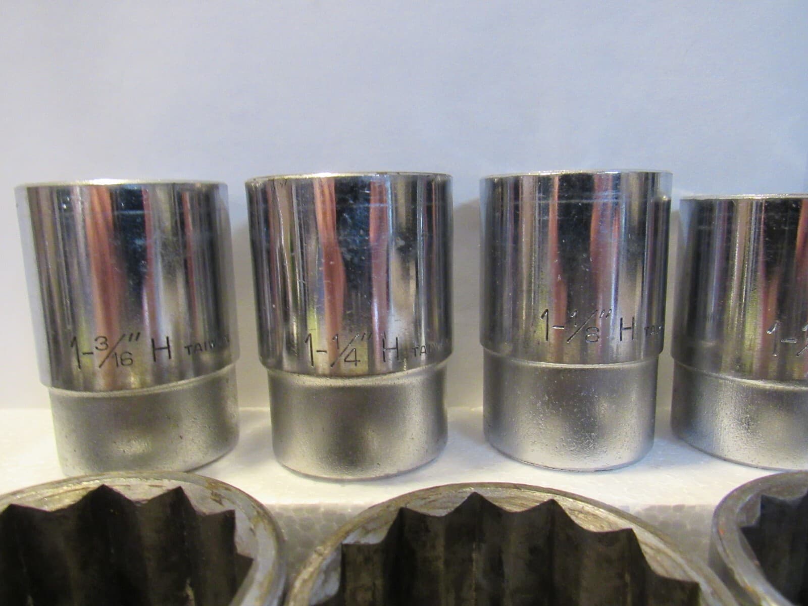 19 pc Heavy Duty SOCKET SET 2" - 3/4" Sockets /2 extenders/1 Break Bar (H67KD - Thumbnail 11
