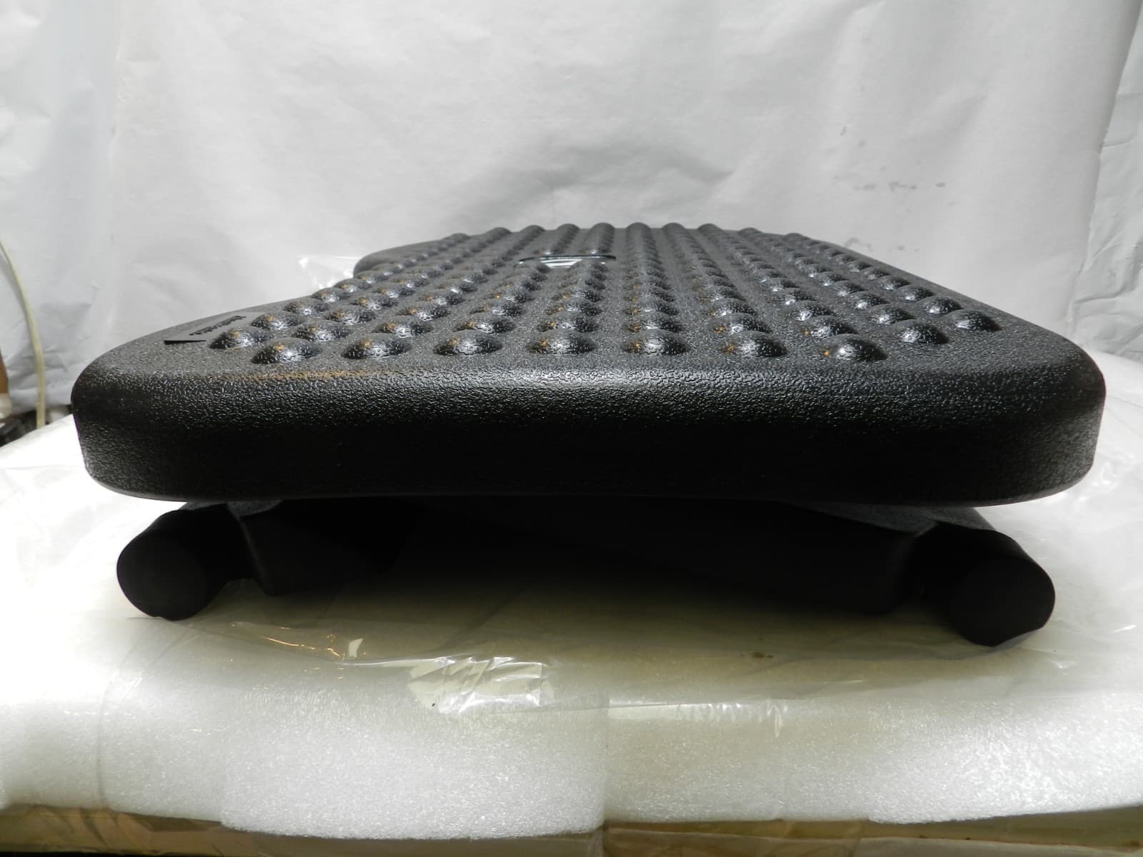 Mind Reader FTREST-BLK Adjustable Foot Rest - Black E10K - Thumbnail 12