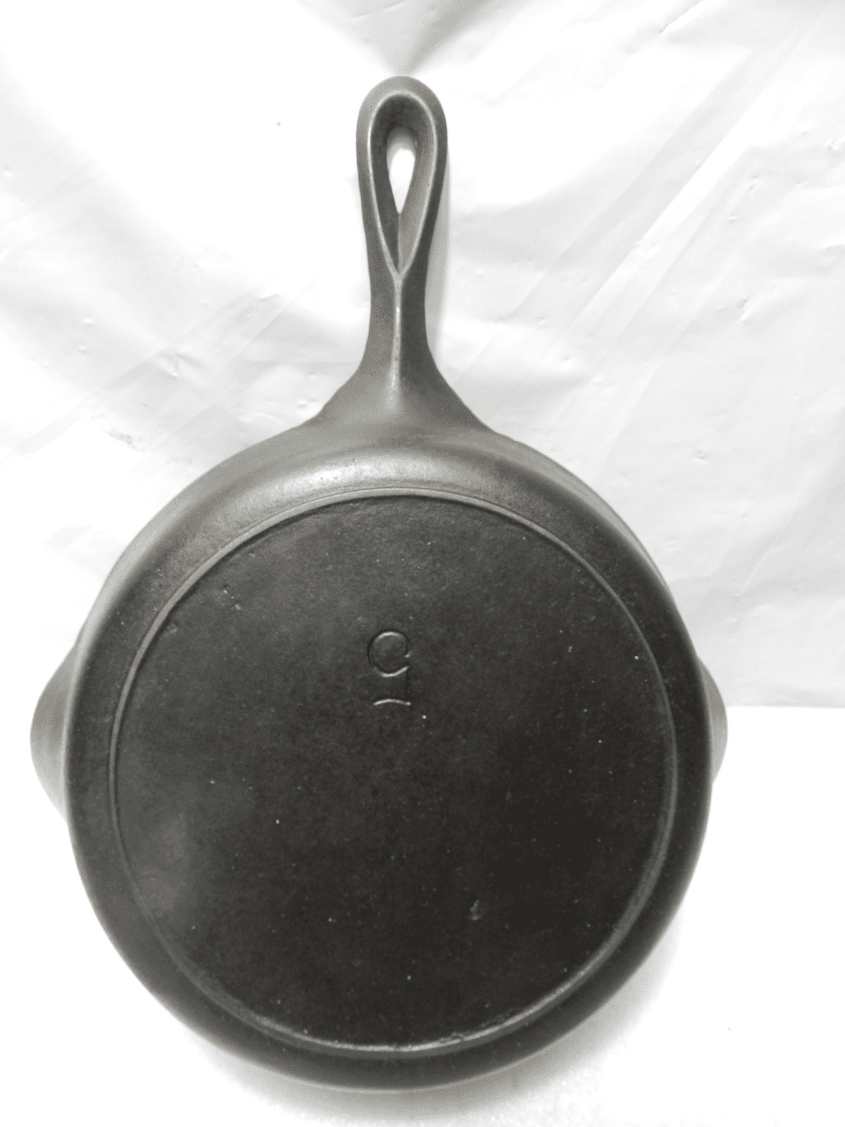 Vintage Lodge Cast Iron Skillet Frying Pan No. 5 8" Sits Flat (I28S) - Thumbnail 5