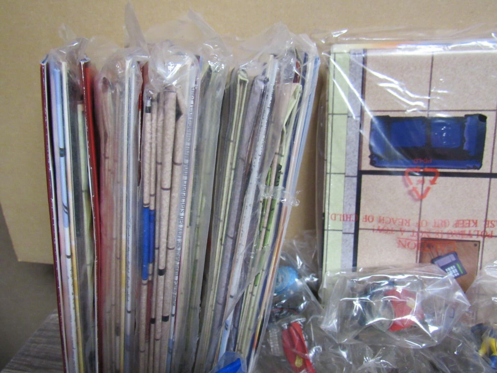 Wizkids DC Hypertime heroclix figures Mats Rings and more - Thumbnail 10