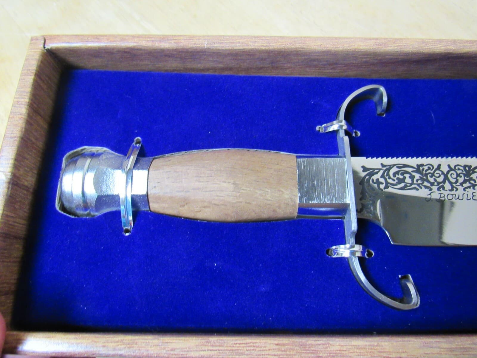 Vintage 10” Fixed Blade J. Bowie Knife Wooden Handle K - Thumbnail 4