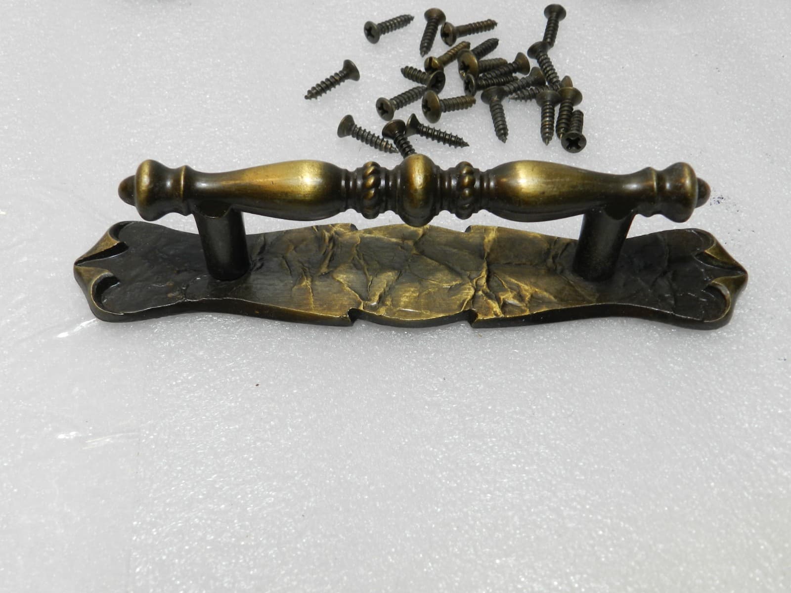 Vintage Amerock Cabinet Pulls & Brass Toned Hinges 3/8" Inset Antique Gold (E14J - Thumbnail 3