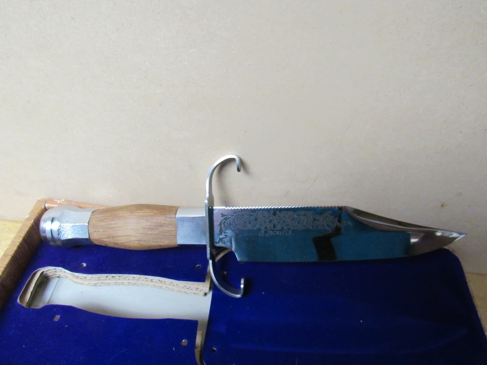 Vintage 10” Fixed Blade J. Bowie Knife Wooden Handle ( K) - Thumbnail 4