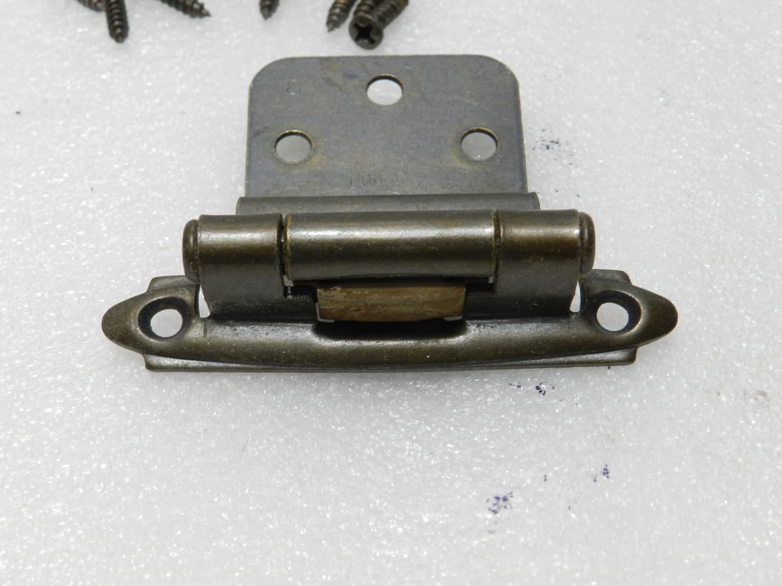 Vintage Amerock Cabinet Pulls & Brass Toned Hinges 3/8" Inset Antique Gold (E14J - Thumbnail 8
