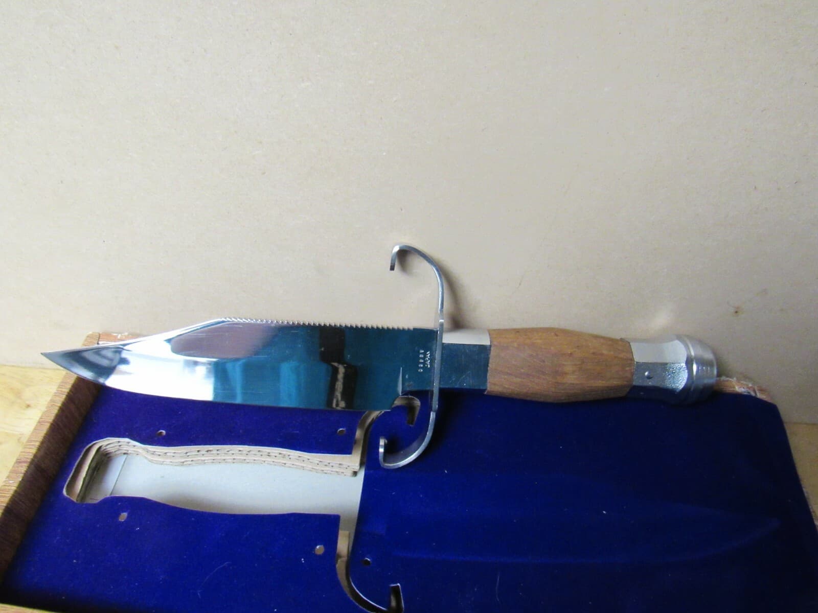 Vintage 10” Fixed Blade J. Bowie Knife Wooden Handle ( K) - Thumbnail 5