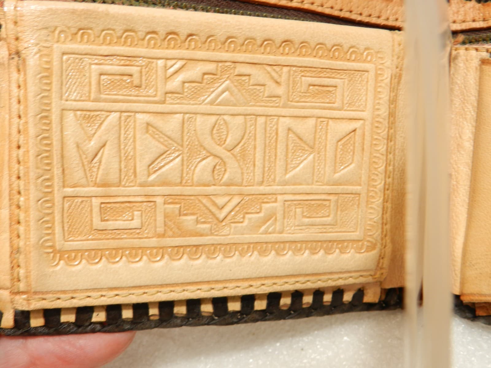 Handmade Leather Wallet Mexico Hand Tooled Bi Fold w/ scene (C19J) - Thumbnail 5