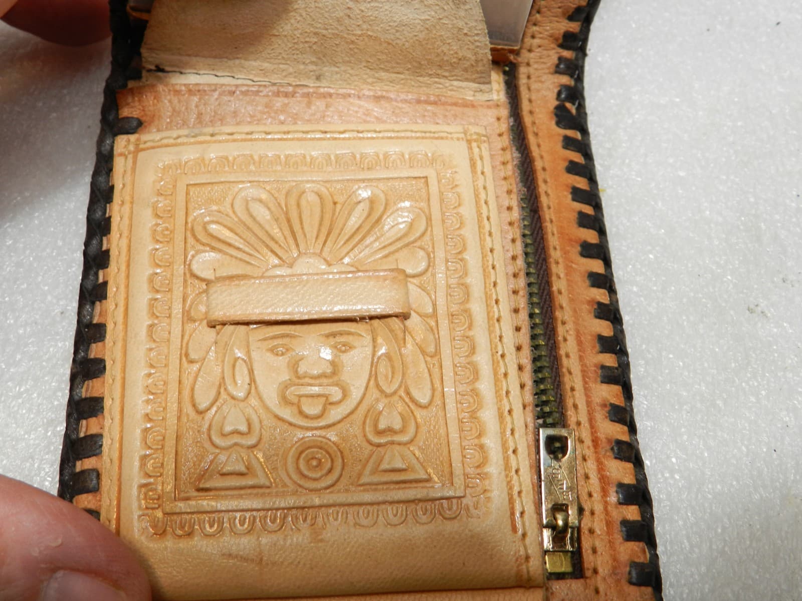 Handmade Leather Wallet Mexico Hand Tooled Bi Fold w/ scene (C19J) - Thumbnail 9