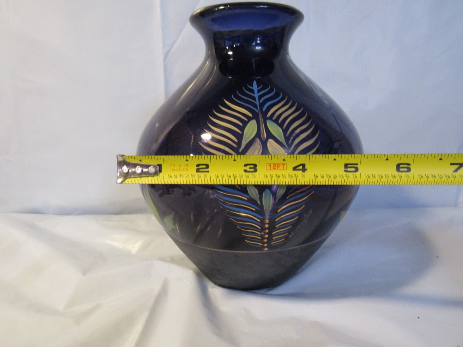 Vintage 8" Fenton Aubergine Purple Vase Hand Painted Signed B. Huggins Y3S - Thumbnail 9