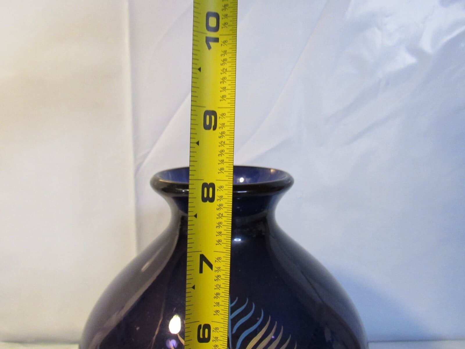 Vintage 8" Fenton Aubergine Purple Vase Hand Painted Signed B. Huggins Y3S - Thumbnail 8