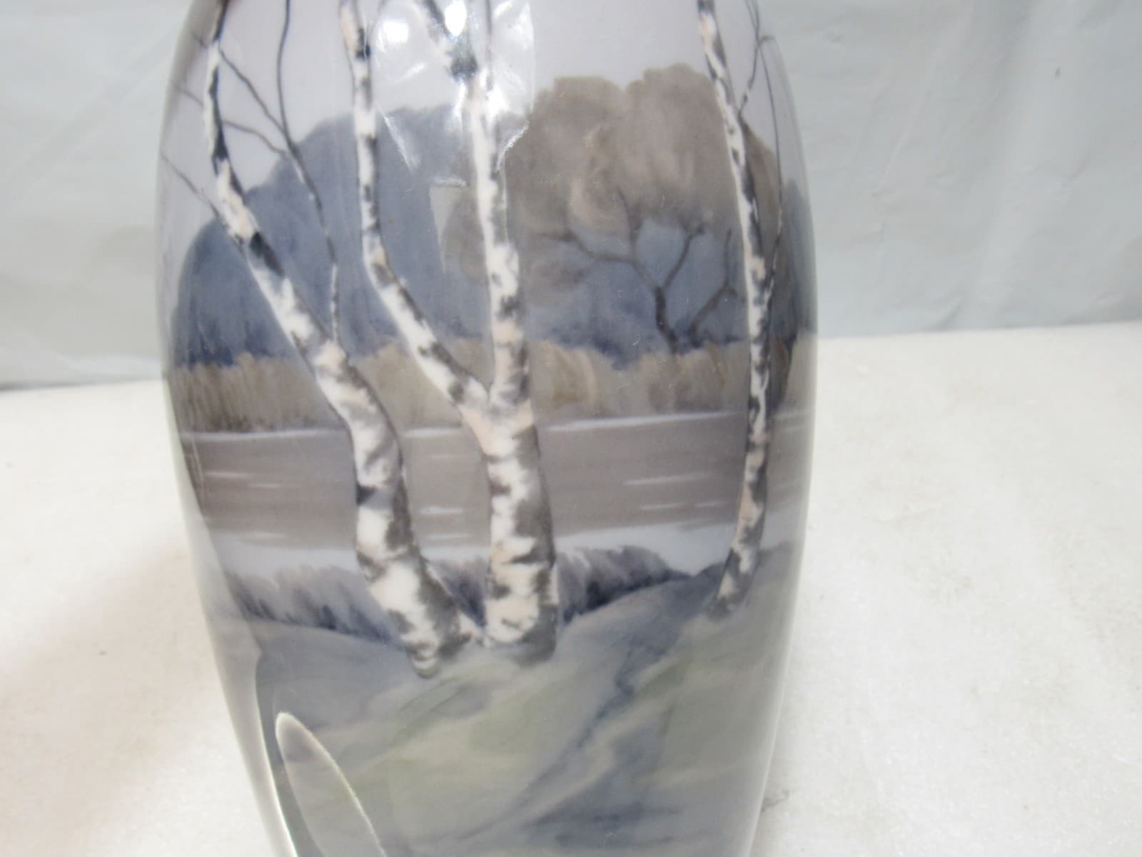 Bing & Grøndahl B&G Danish Porcelain Vase Natural Scene 10” 243/8322 (I45S) - Thumbnail 2