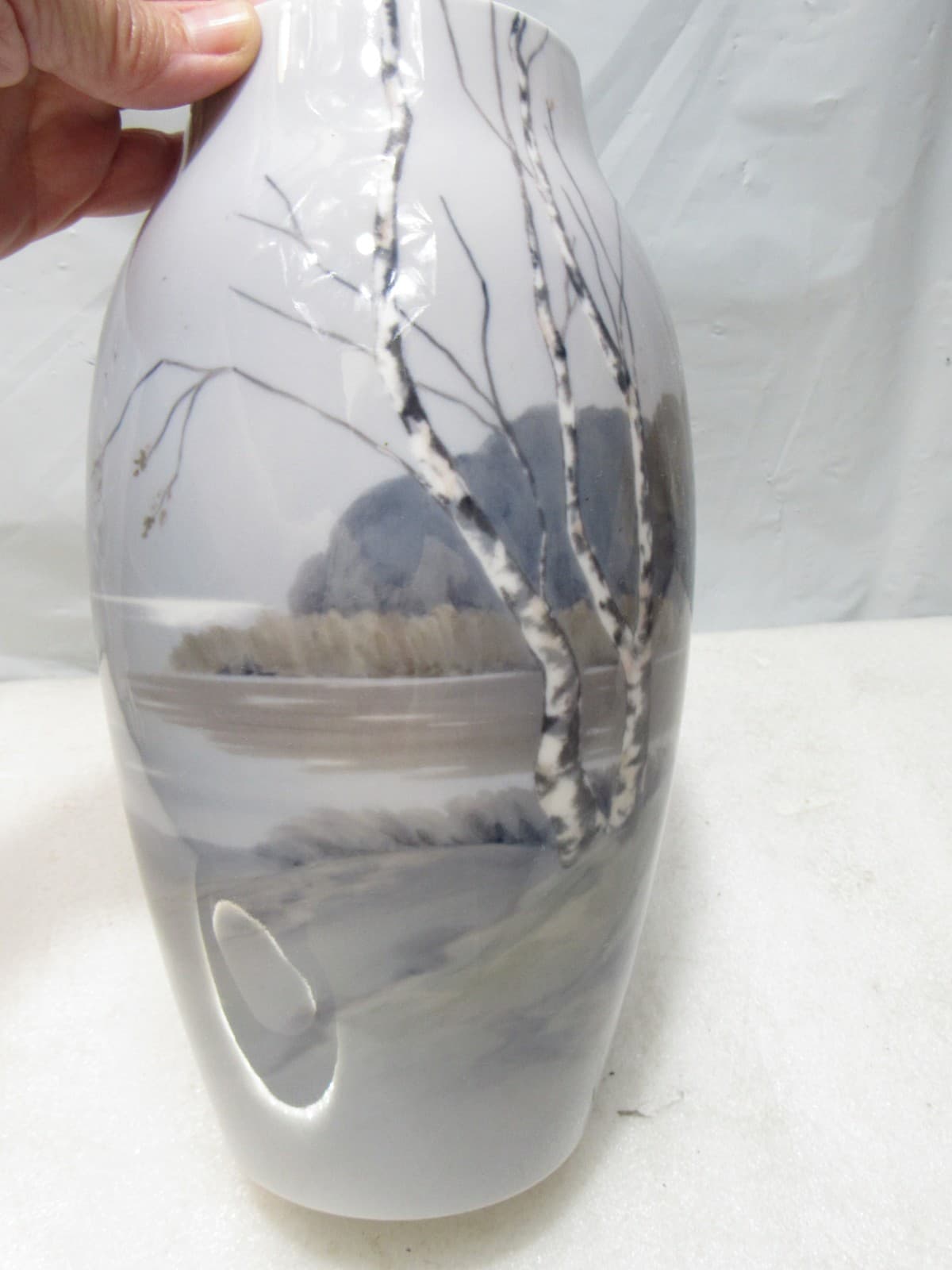 Bing & Grøndahl B&G Danish Porcelain Vase Natural Scene 10” 243/8322 (I45S) - Thumbnail 6