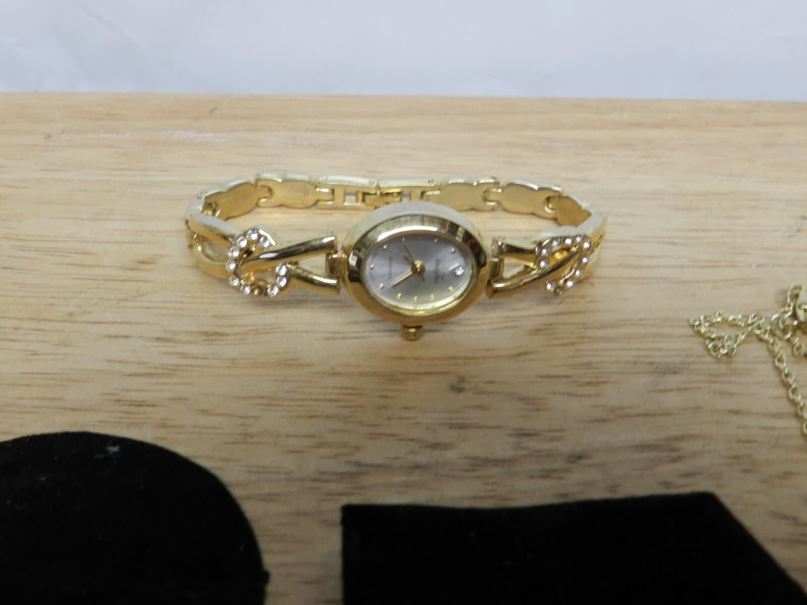 Fashion Jewelry Lot Earrings Necklace Bracelet Watch (K) - Thumbnail 6