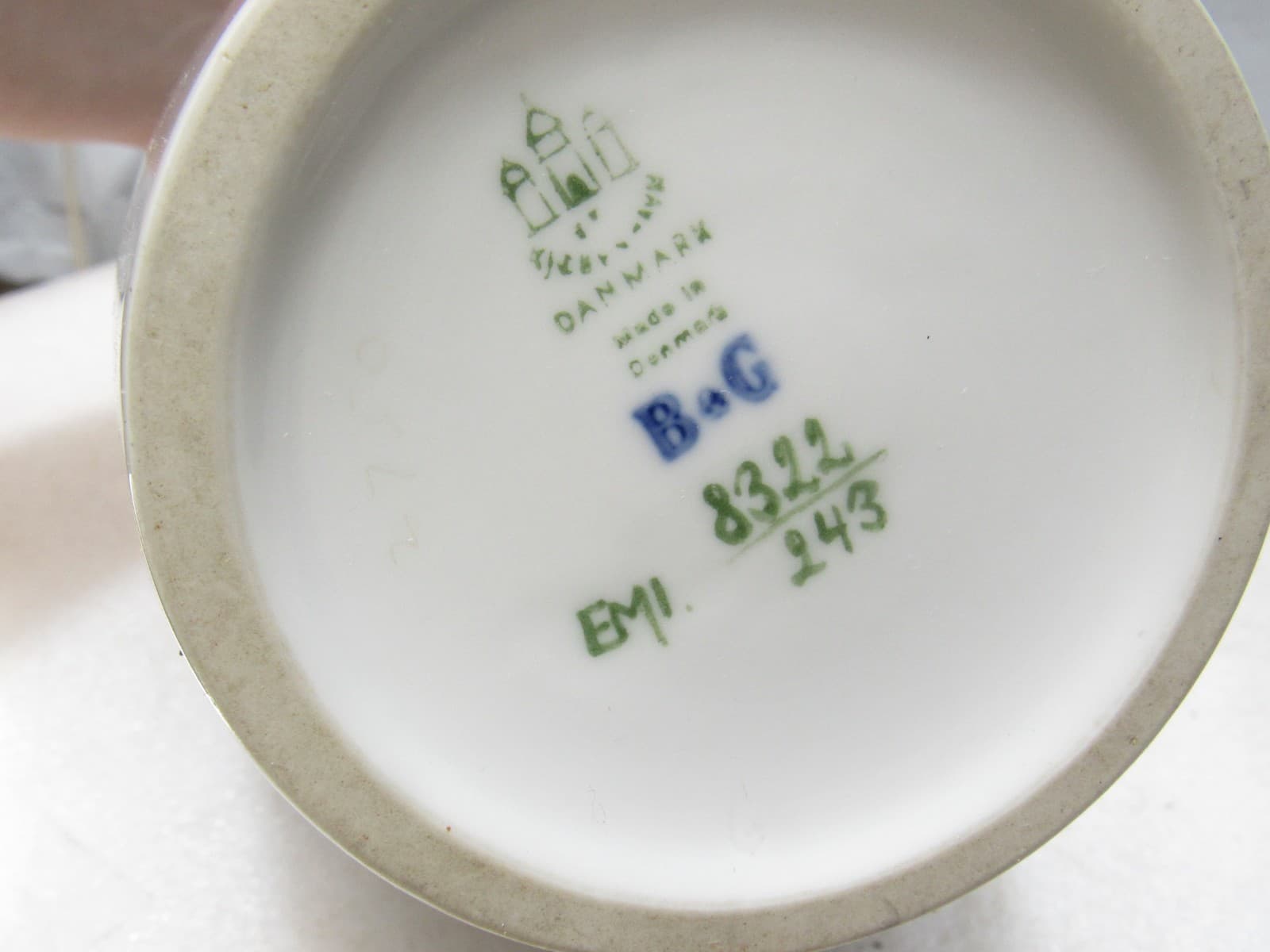 Bing & Grøndahl B&G Danish Porcelain Vase Natural Scene 10” 243/8322 (I45S) - Thumbnail 7