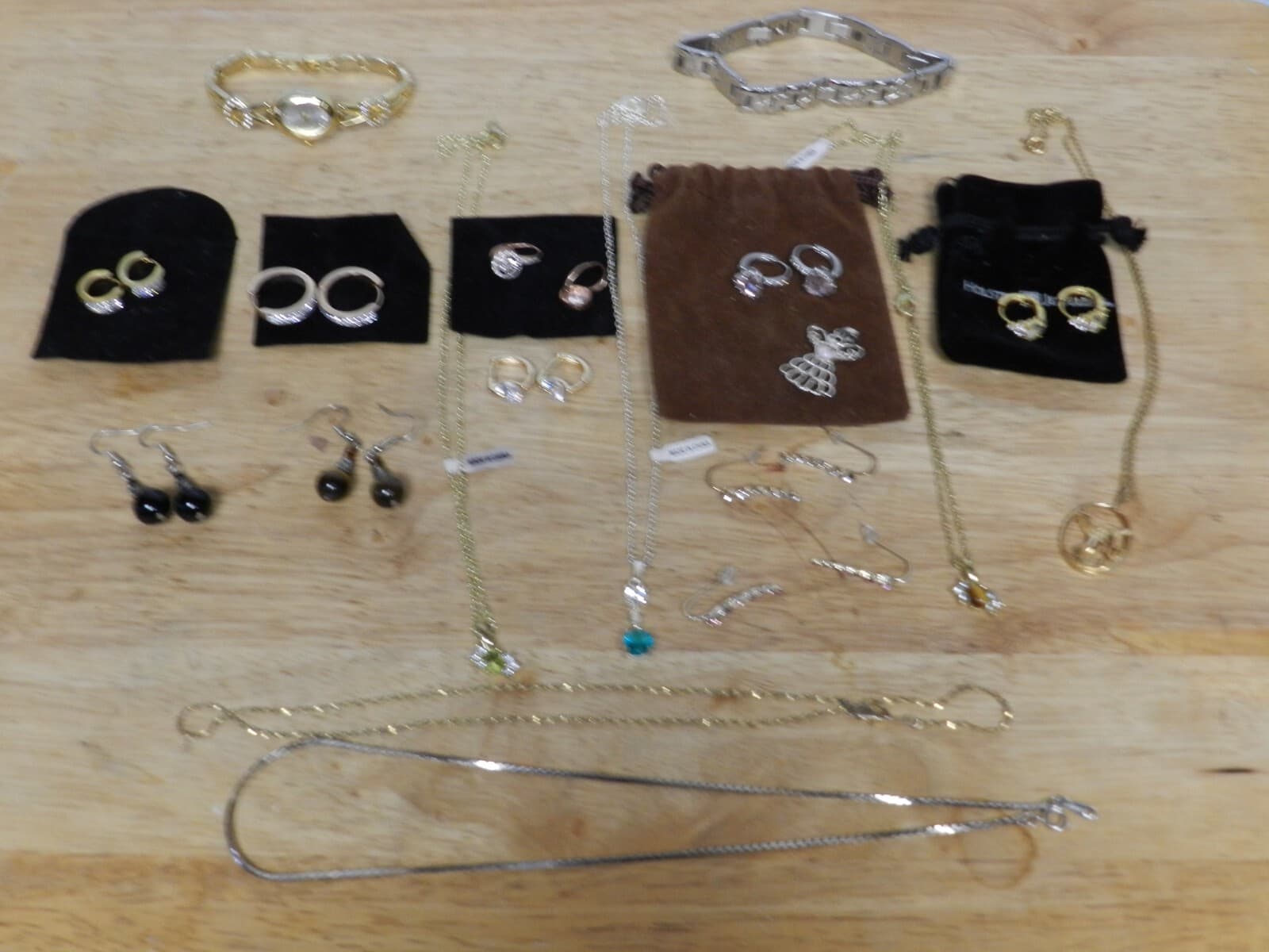 Fashion Jewelry Lot Earrings Necklace Bracelet Watch (K) - Thumbnail 2