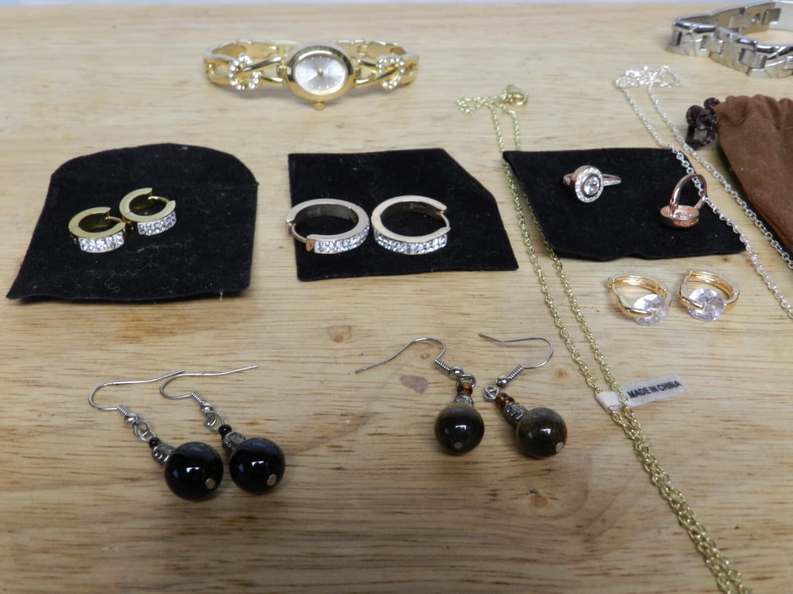 Fashion Jewelry Lot Earrings Necklace Bracelet Watch (K) - Thumbnail 3