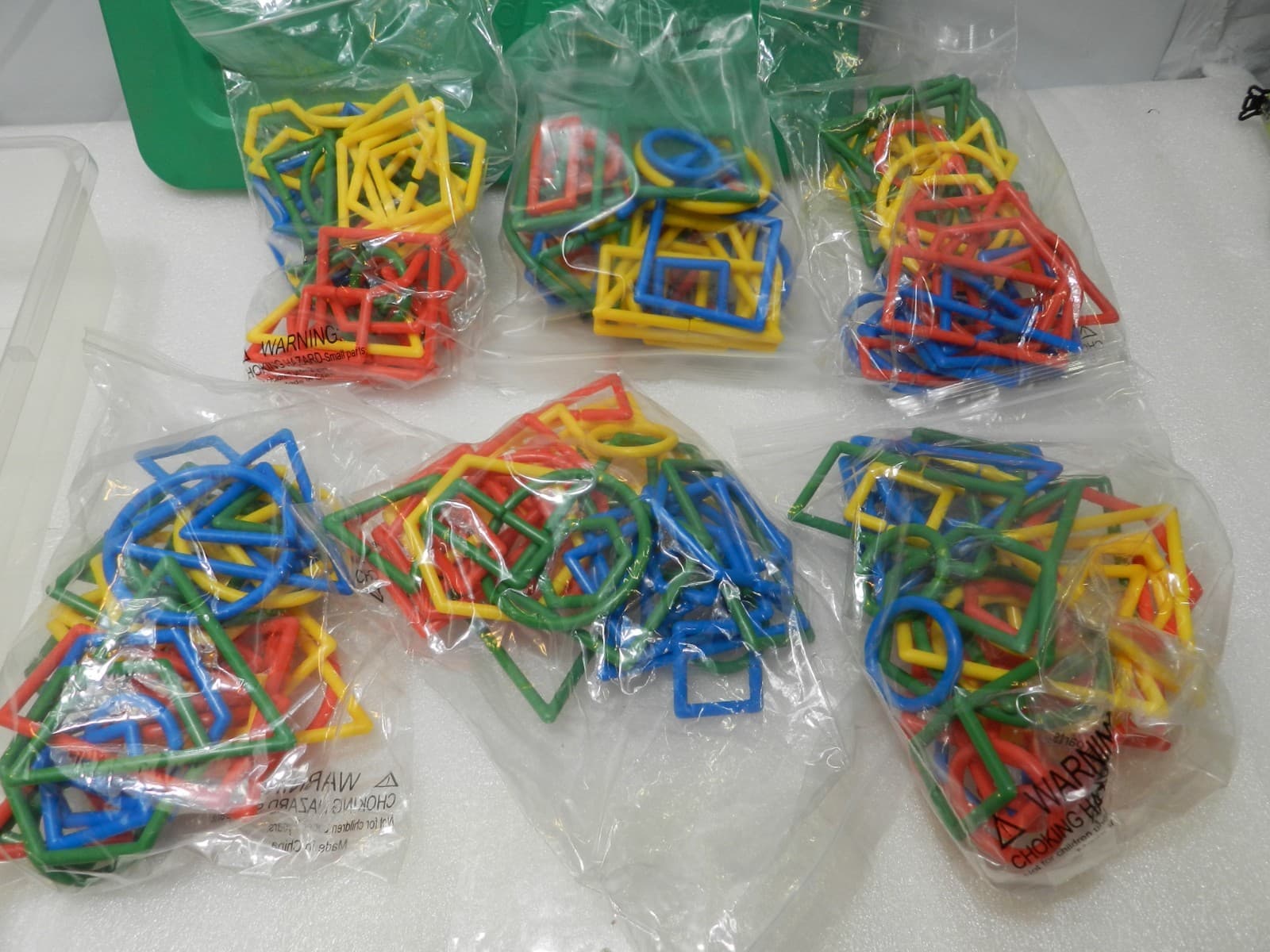 Harcourt Math: Student Manipulative Kit Grade K Home School (E31J) - Thumbnail 3