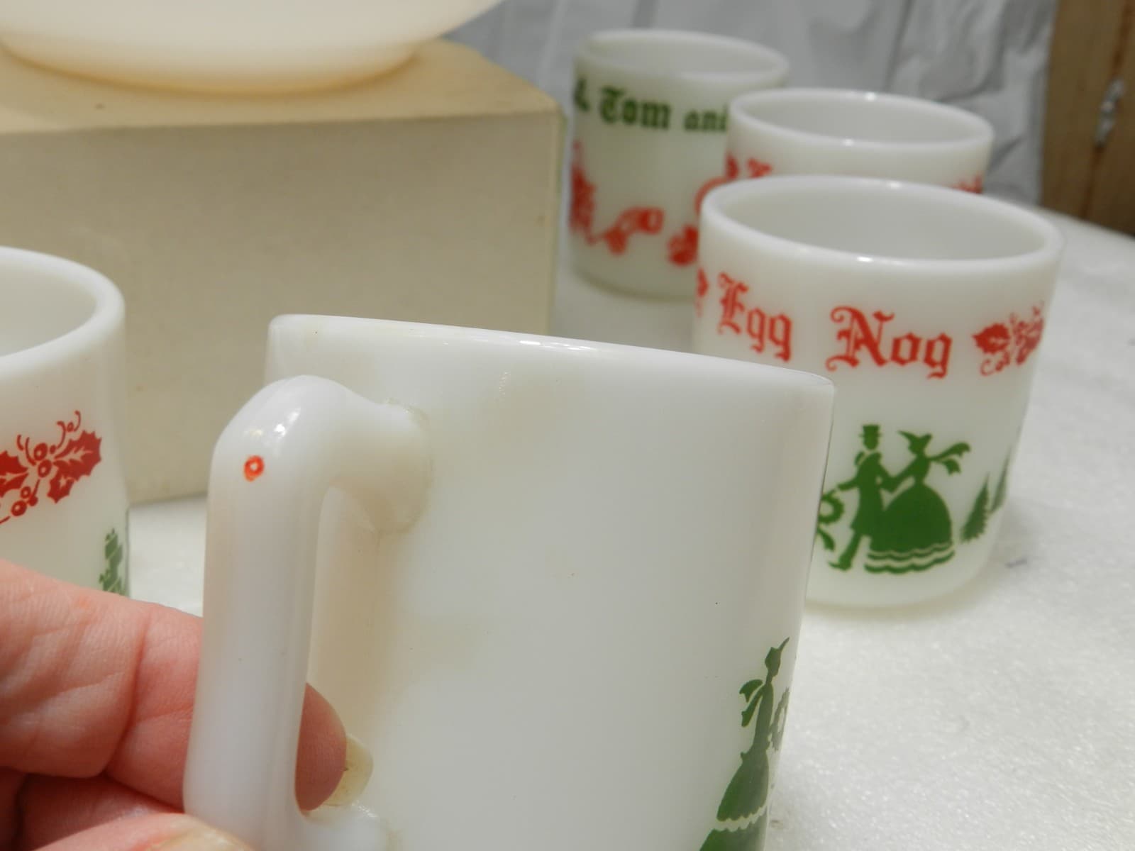 Vintage Hazel Atlas Milk Glass Christmas Egg Nog Set Punch Bowl And 7 Mugs E25J - Thumbnail 7
