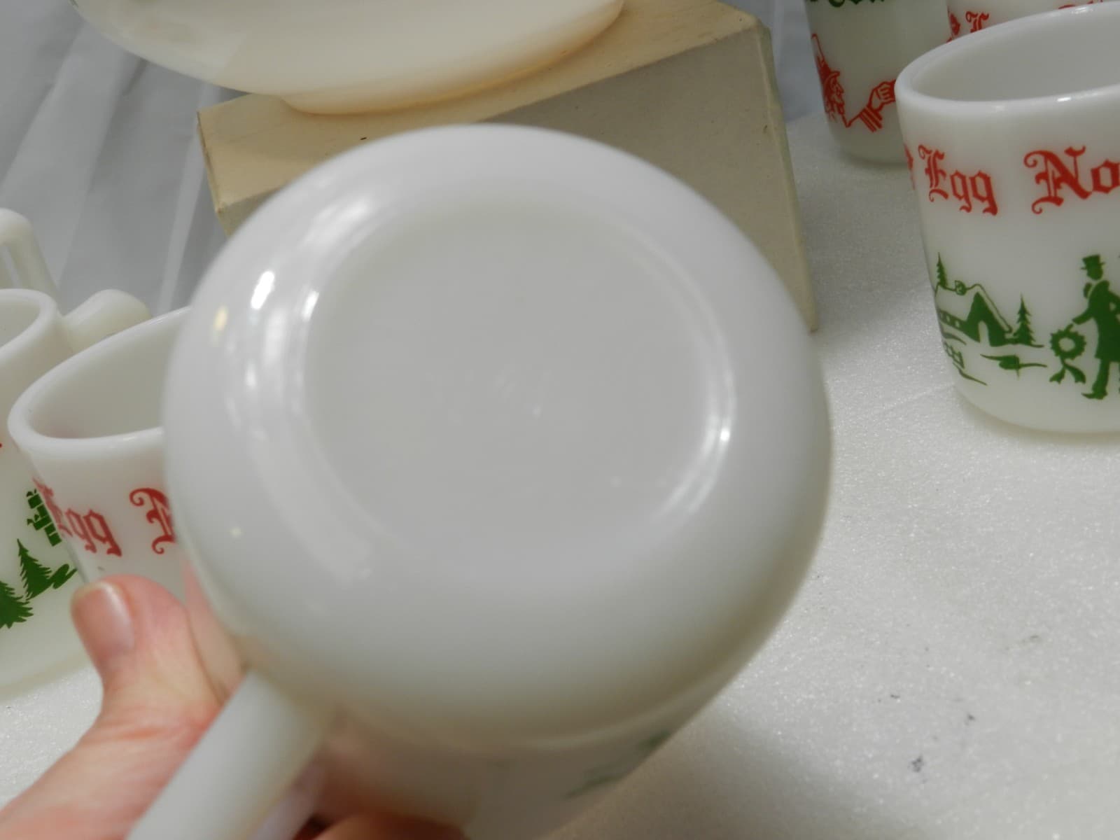 Vintage Hazel Atlas Milk Glass Christmas Egg Nog Set Punch Bowl And 7 Mugs E25J - Thumbnail 8
