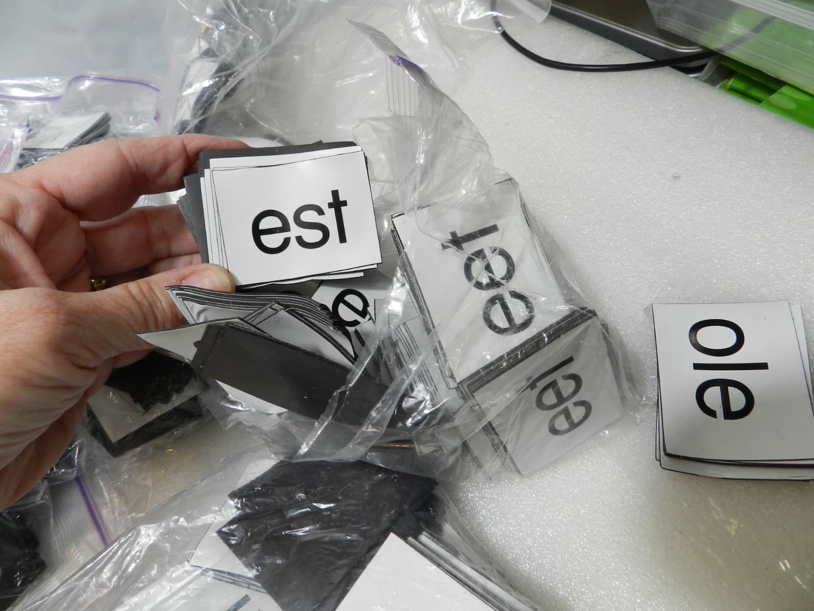 22lbs+ Magnetic Letters Phonics Spelling Reading Elementary home school (E37J) - Thumbnail 5