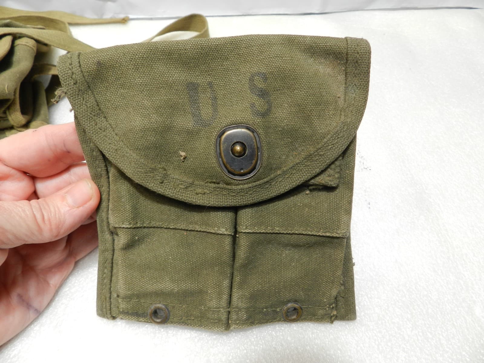 Original U S WWII Triple Grenade Pouch WWII Korean War & Ammo Pouches A16JJ - Thumbnail 13