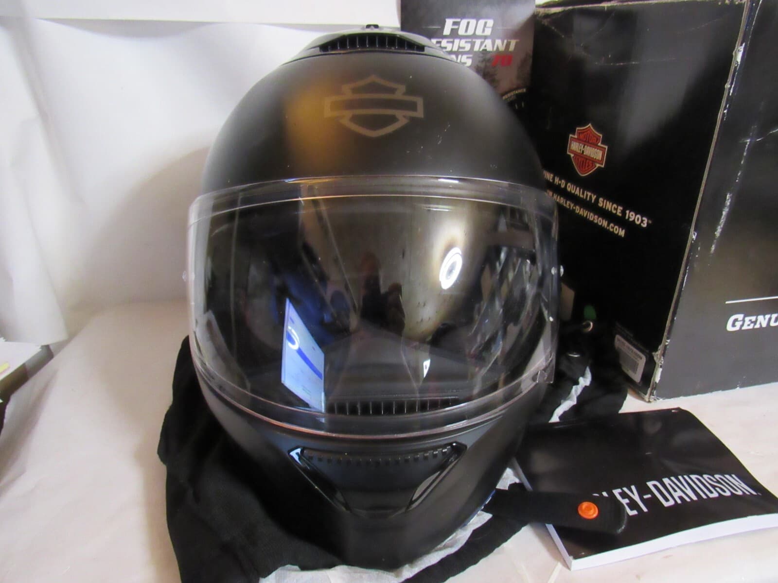 Harley-Davidson Mens Camelot Sun Shield S08 FullFace Helmet Med Black 98352-19VX - Thumbnail 3