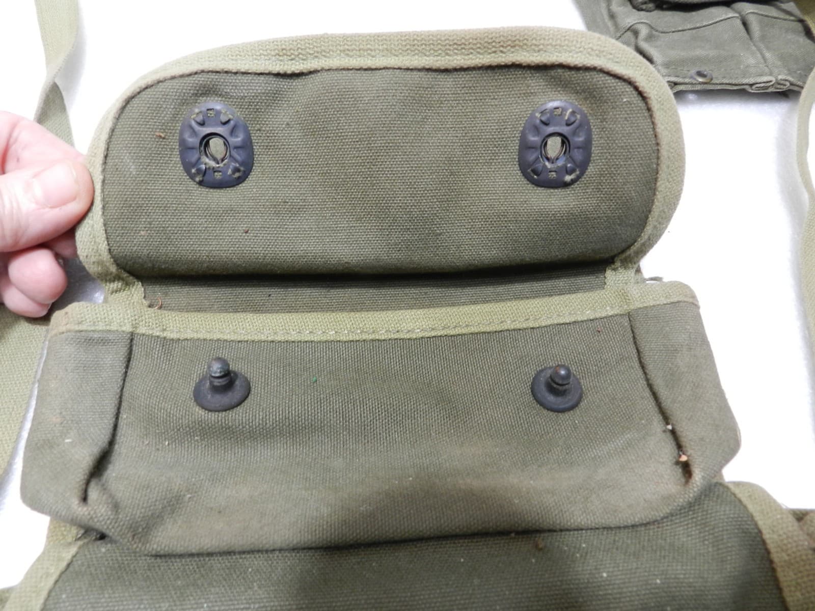 Original U S WWII Triple Grenade Pouch WWII Korean War & Ammo Pouches A16JJ - Thumbnail 11