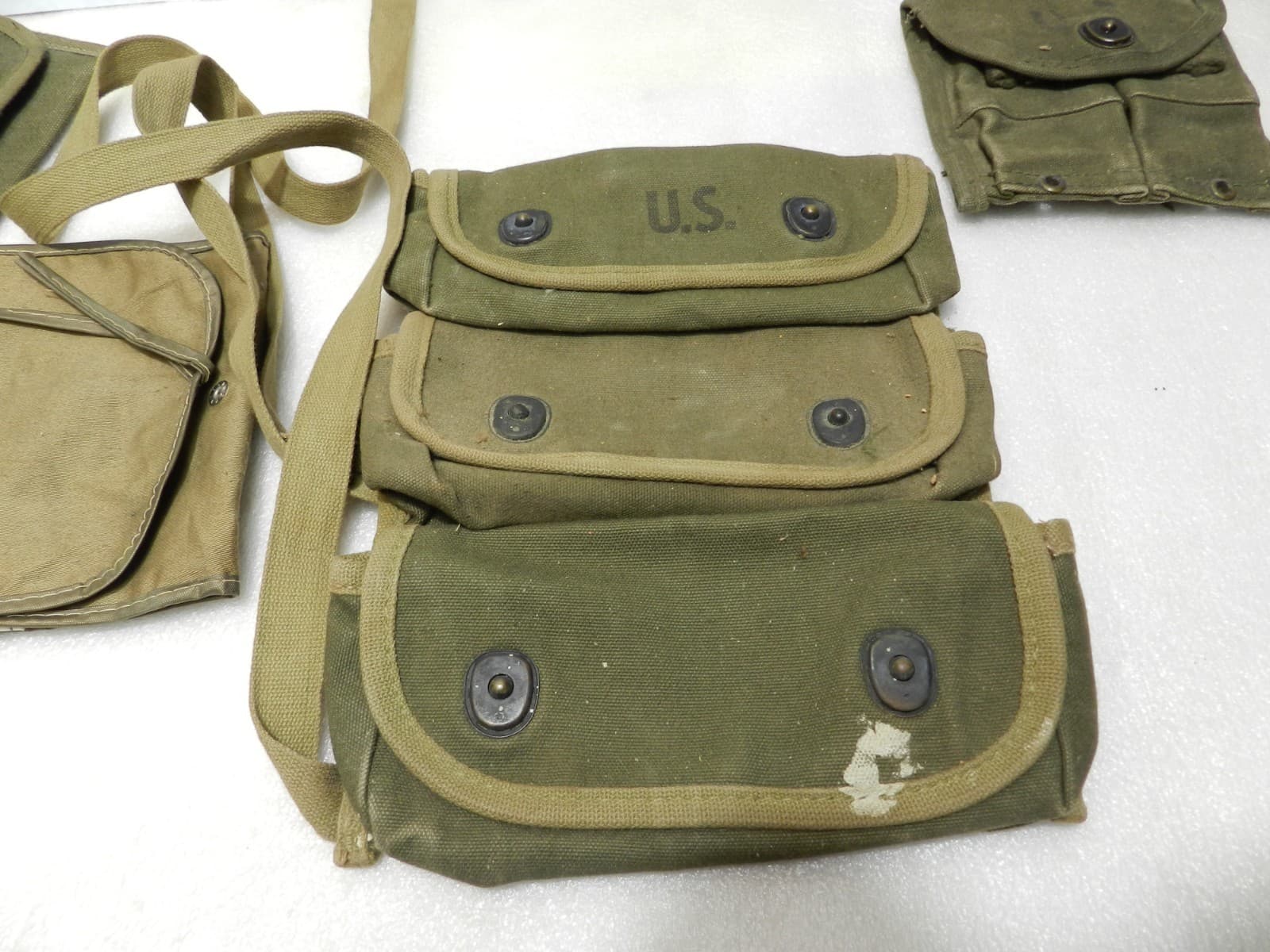Original U S WWII Triple Grenade Pouch WWII Korean War & Ammo Pouches A16JJ - Thumbnail 5