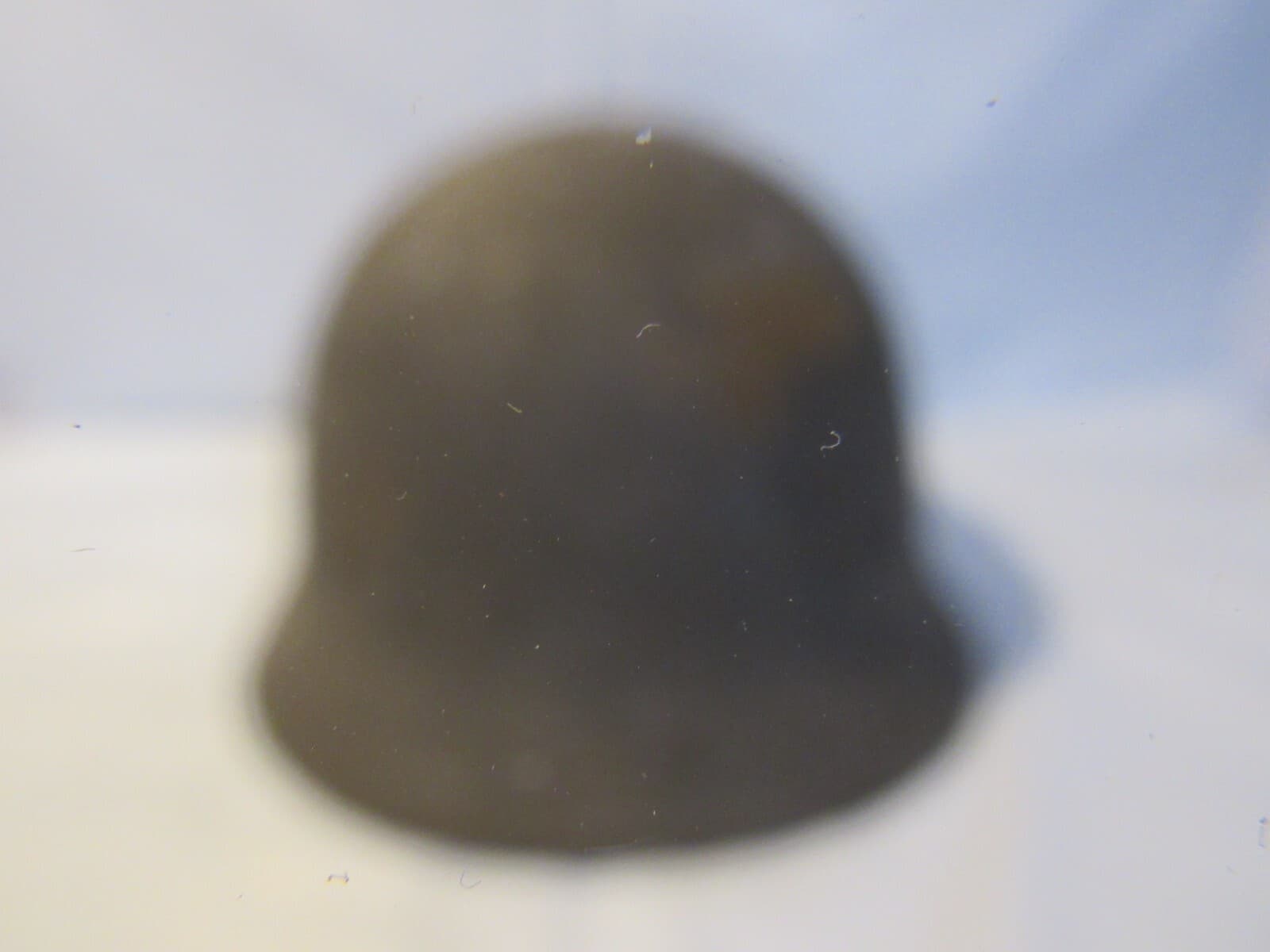Royal Swedish Army M26 Steel Combat Helmet w/Full Liner & Chinstrap Y21K - Thumbnail 4