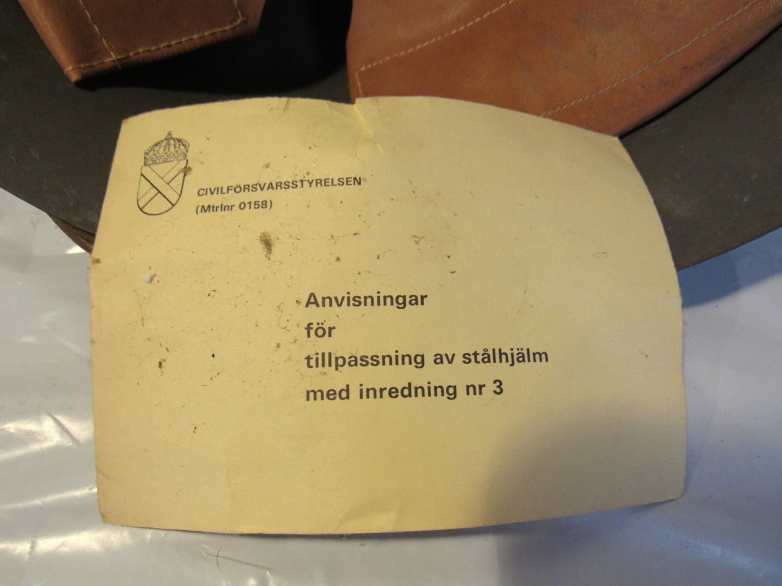 Royal Swedish Army M26 Steel Combat Helmet w/Full Liner & Chinstrap Y21K - Thumbnail 7
