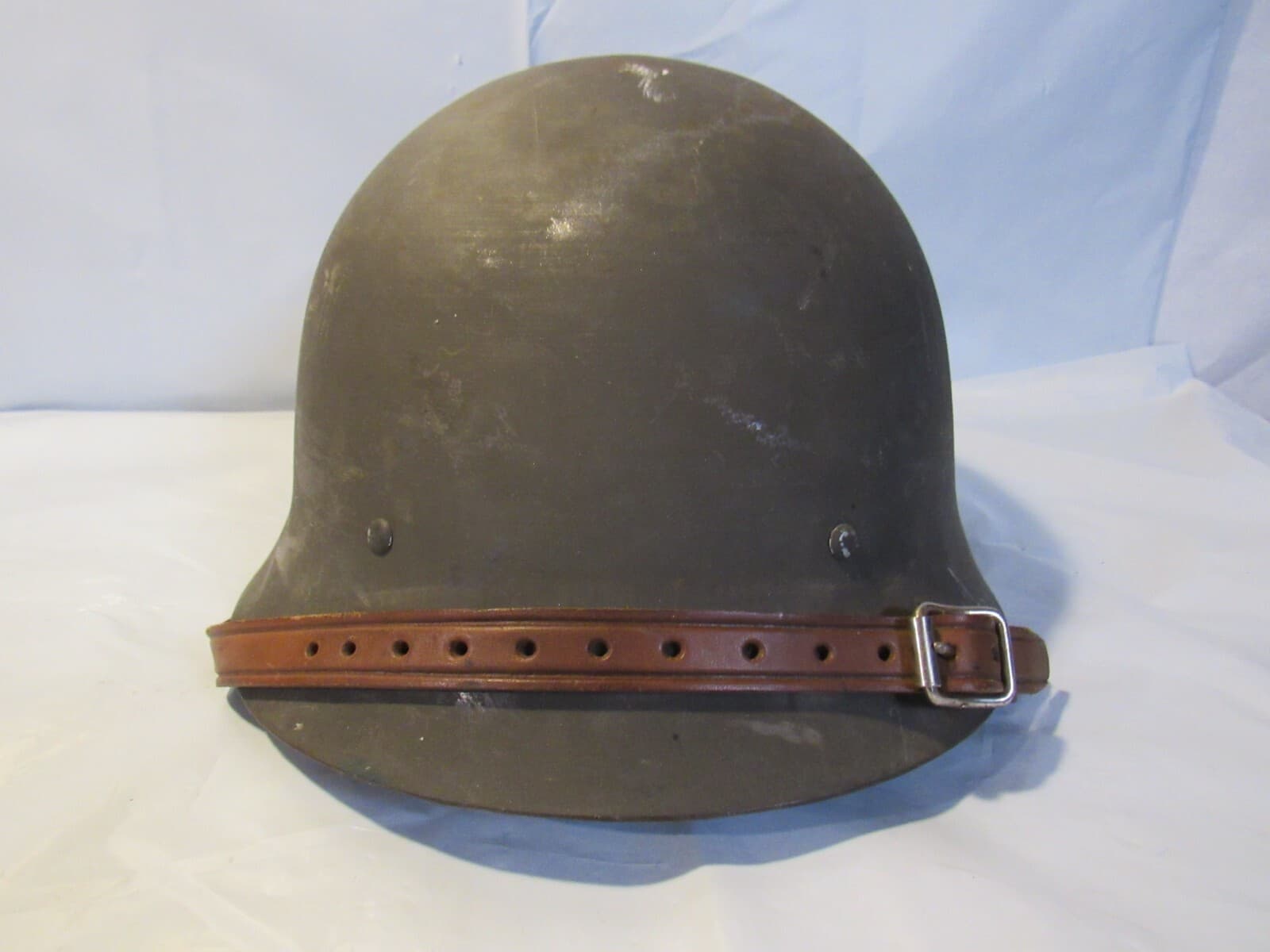 Royal Swedish Army M26 Steel Combat Helmet w/Full Liner & Chinstrap Y21K - Thumbnail 2