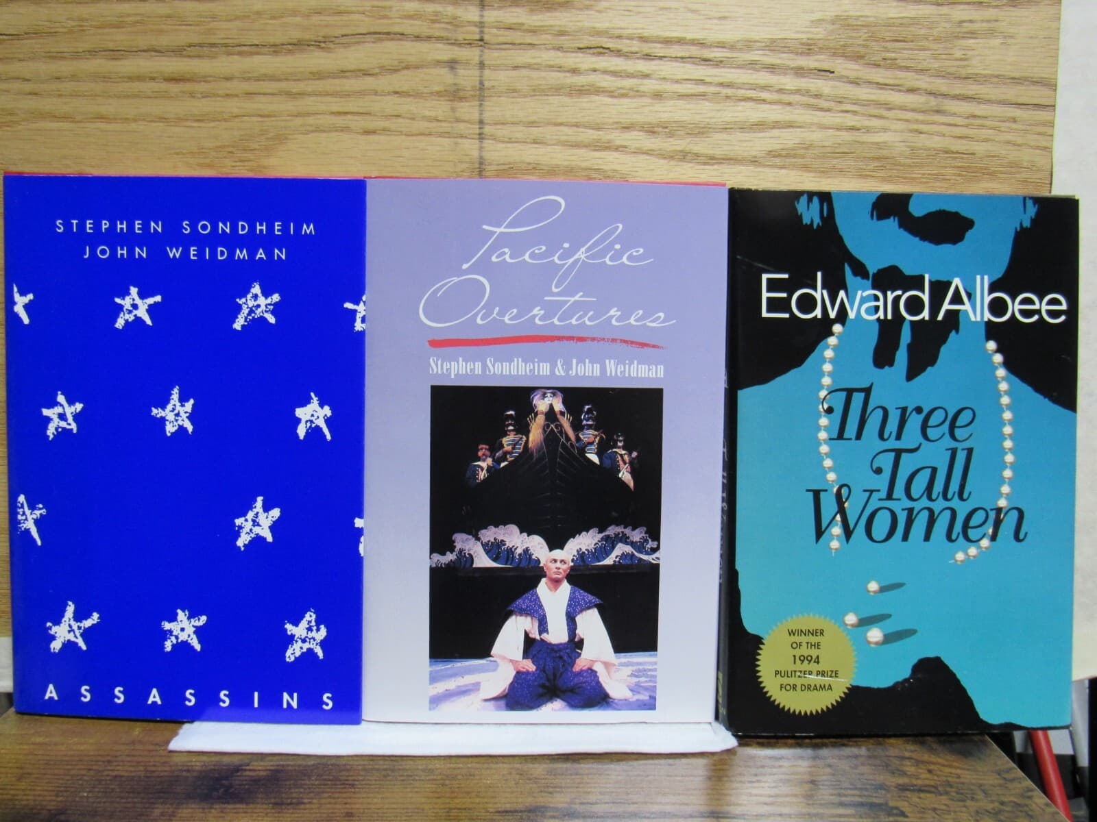 20 Books Screen Plays Hardback Doonesbury 3 Tall Women Cryptogram Shadowlan J65 - Thumbnail 5