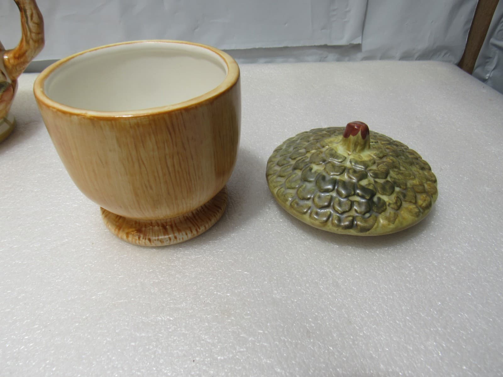 Hallmark Fall Acorn Leaves Cream & Sugar w/ Salt & Pepper Shakers (U75M) - Thumbnail 10