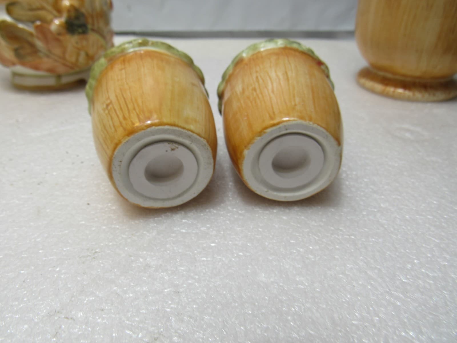 Hallmark Fall Acorn Leaves Cream & Sugar w/ Salt & Pepper Shakers (U75M) - Thumbnail 6