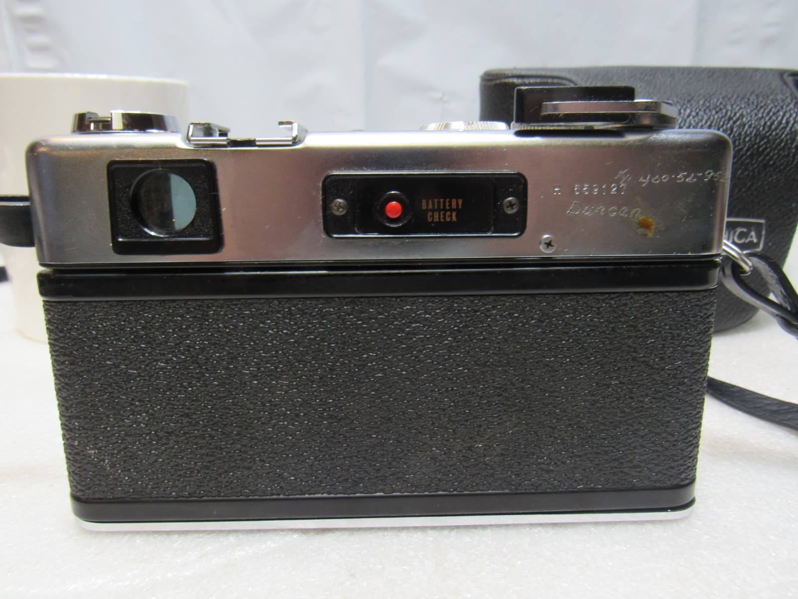 Vintage Yashica Electro 35 GS Rangefinder Film Camera F=45mm 1:1.7 Lens A29JJ - Thumbnail 7