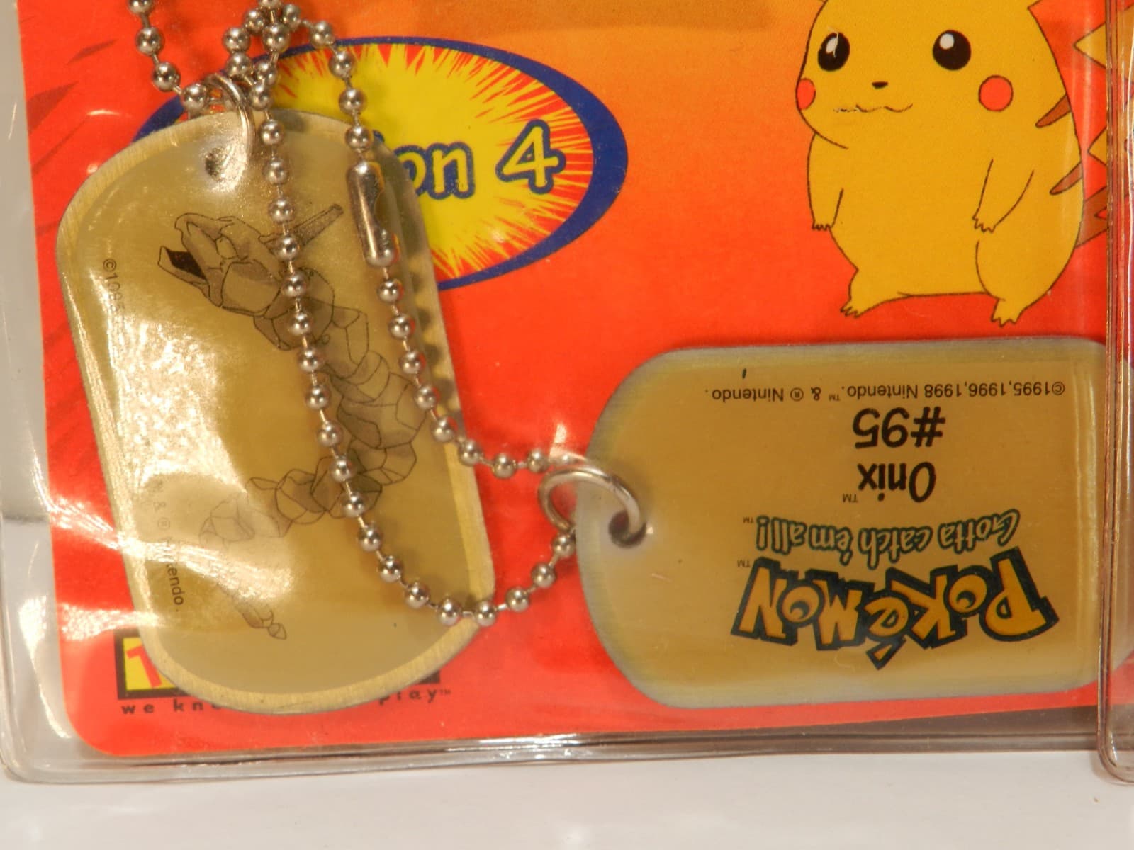 Vintage Lot Of 4 Pokémon Dog Tags 1999 (Onix , Raichu, Kabutops, Tauros) X69JJ - Thumbnail 2