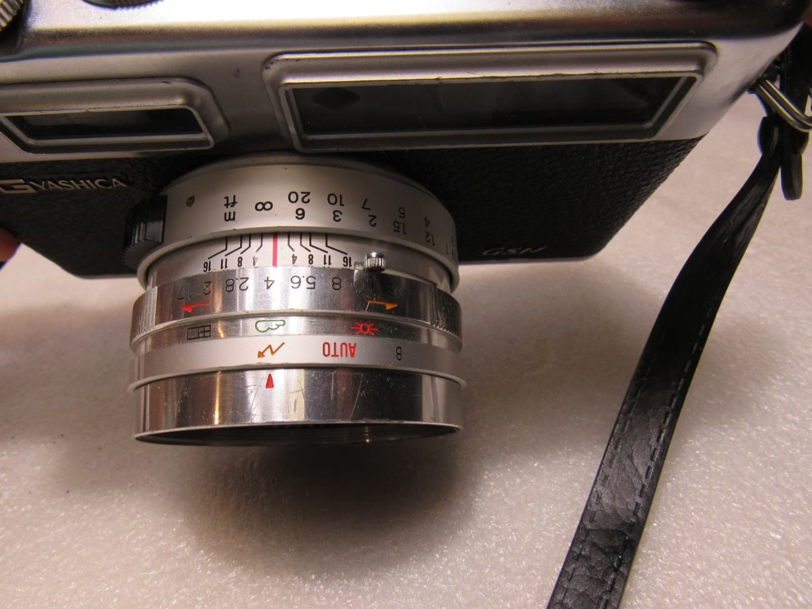 Vintage Yashica Electro 35 GS Rangefinder Film Camera F=45mm 1:1.7 Lens A29JJ - Thumbnail 14