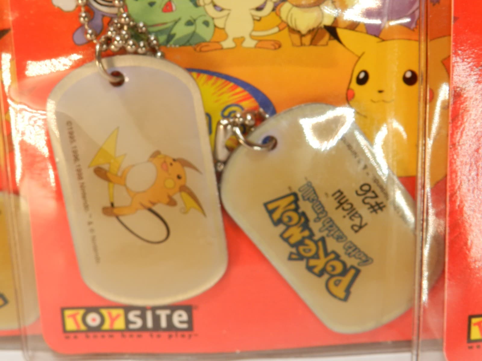 Vintage Lot Of 4 Pokémon Dog Tags 1999 (Onix , Raichu, Kabutops, Tauros) X69JJ - Thumbnail 3