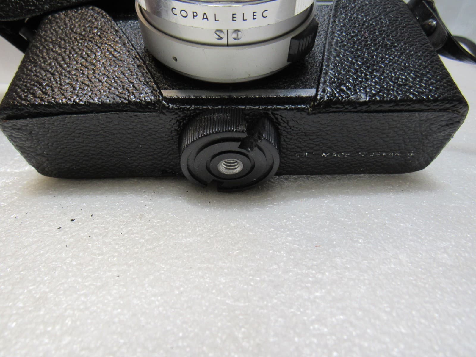 Vintage Yashica Electro 35 GS Rangefinder Film Camera F=45mm 1:1.7 Lens A29JJ - Thumbnail 15