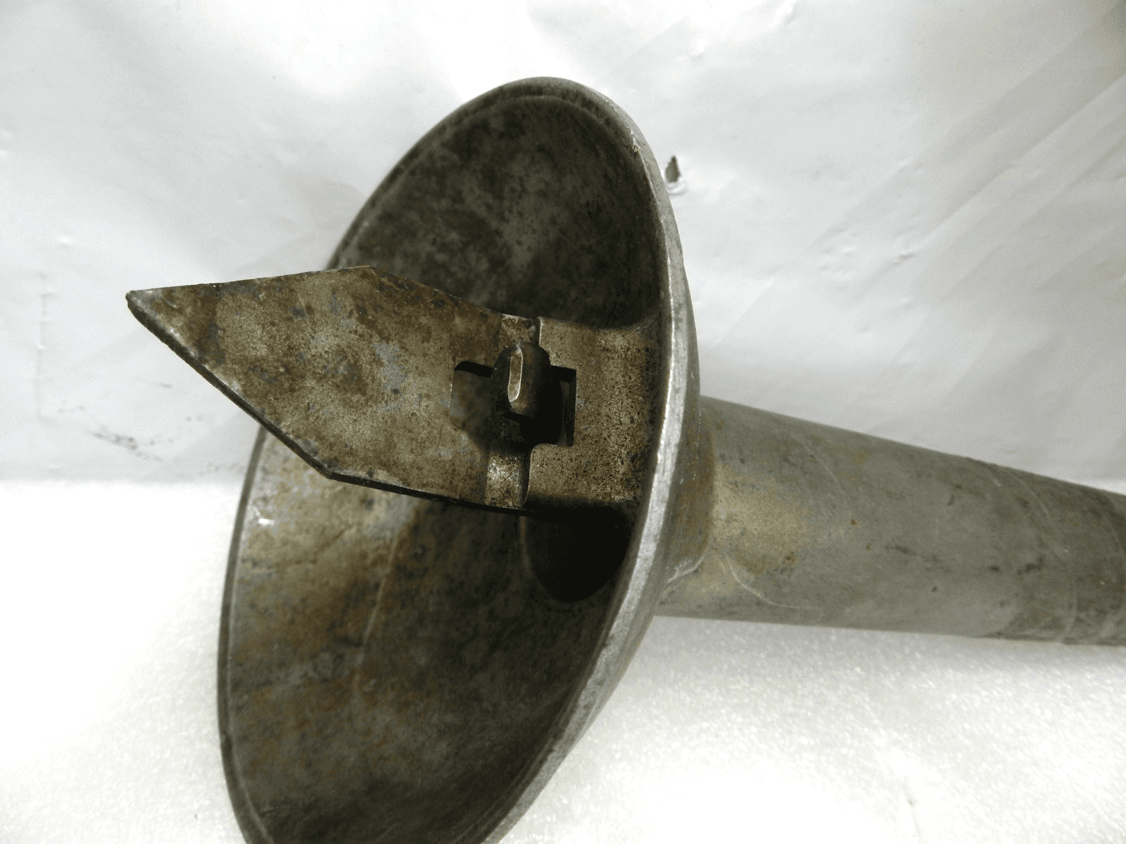 Vintage Oil Can Funnel Spout Filler with Oil Can Opener Piercer All Metal (H12S - Thumbnail 2