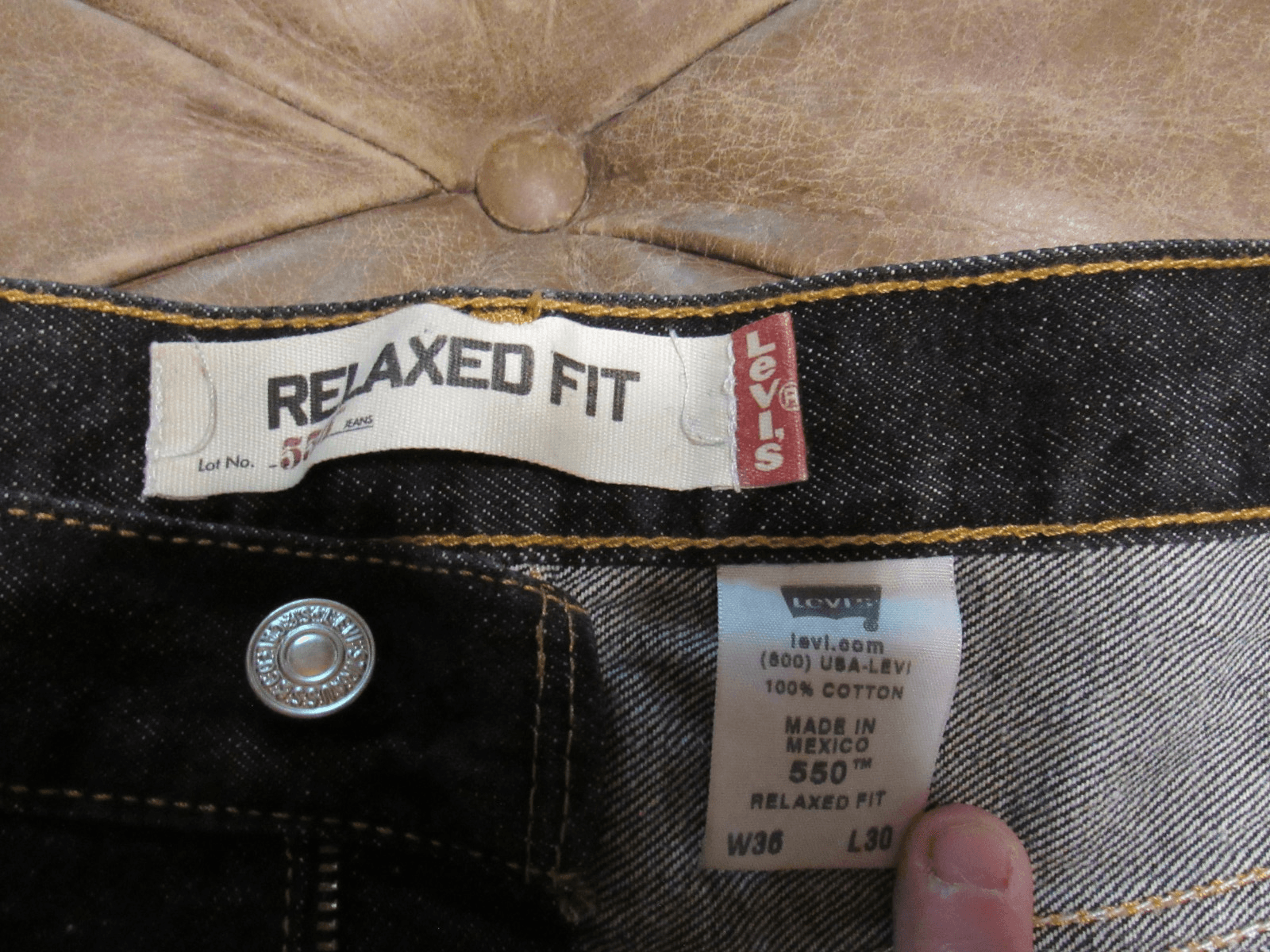 Vintage Levis Jeans Men 36x30 Black 550 Orange Tab Relaxed Fit 1990's (V89JJ) - Thumbnail 6