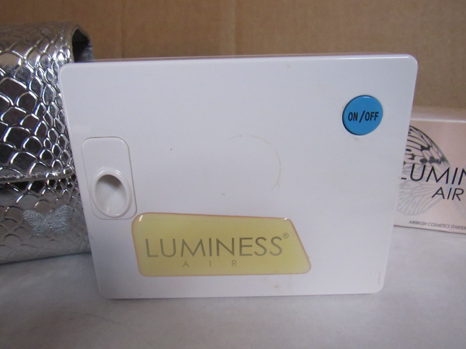 Luminess Airbrush Kit BC-100 with Makeup , Silver Storage Case U24K - Thumbnail 5