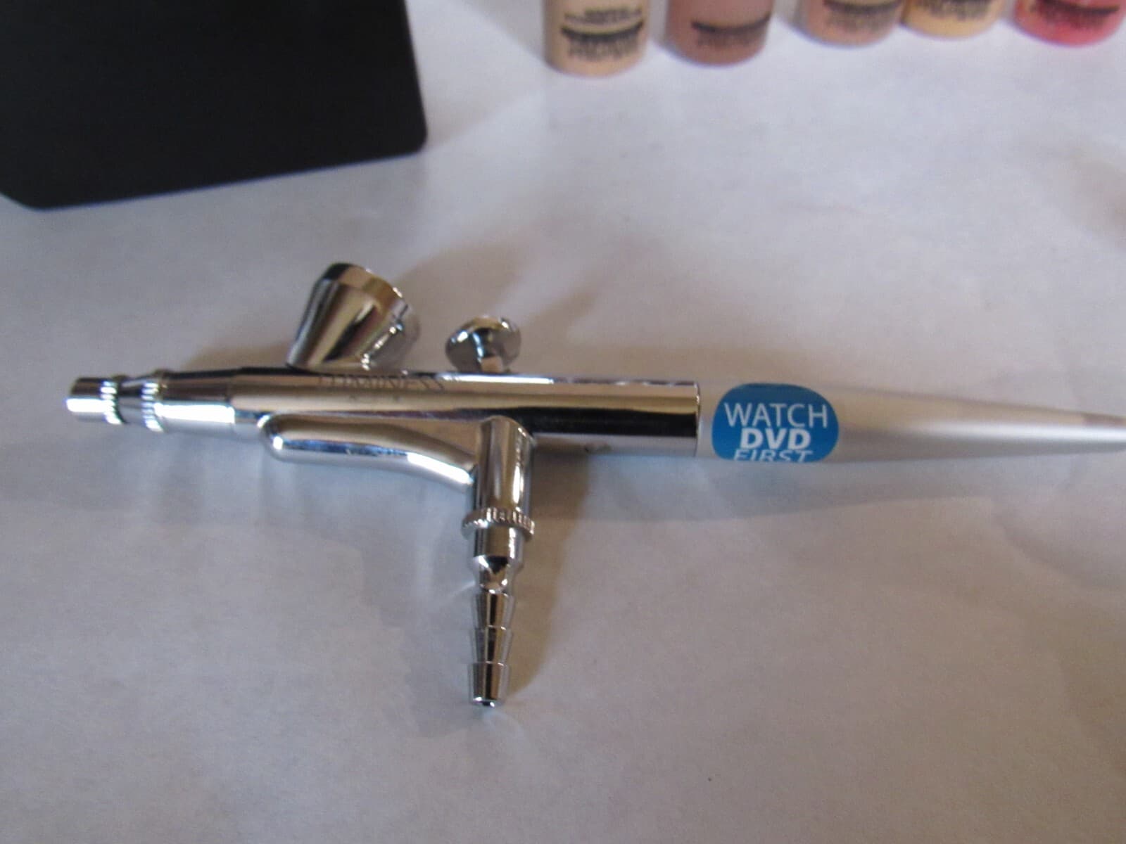 Luminess Airbrush Kit BC-100 with Makeup , Silver Storage Case U24K - Thumbnail 2